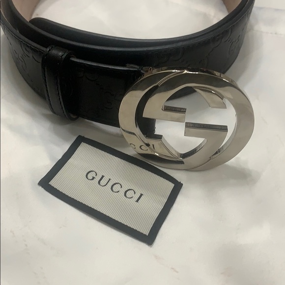 gray gucci belt